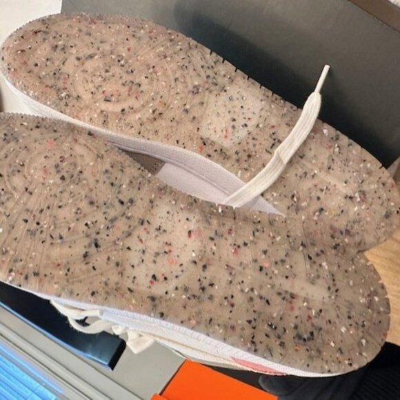 Jordan 1 Low Pastel Grind Vivid Green (GS) Size: US 7Y - Picture 3 of 3